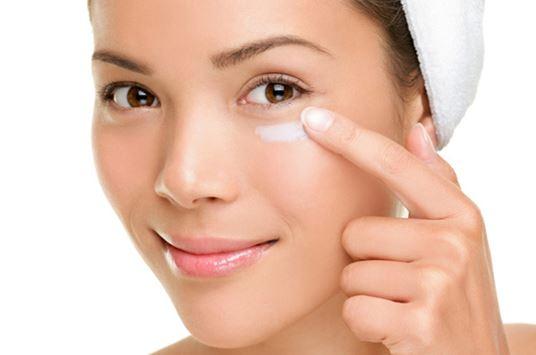 25歲以后才開始眼部保養？眼部護理的7個誤區！