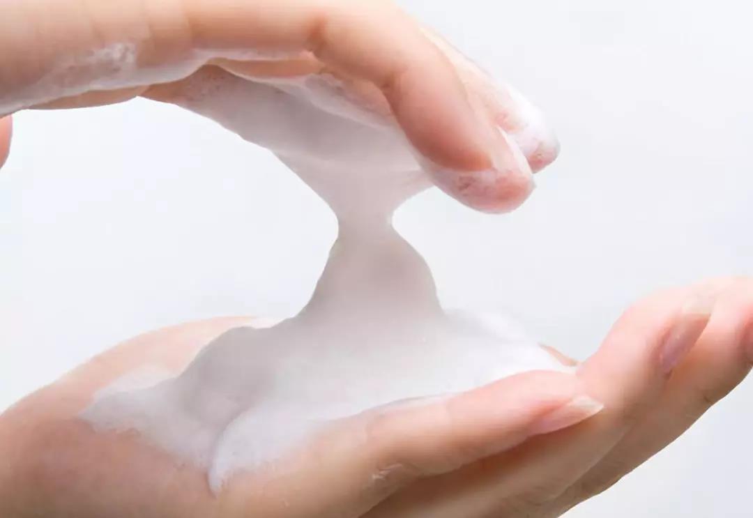 油性肌膚如何保濕補水？有哪些誤區(qū)？